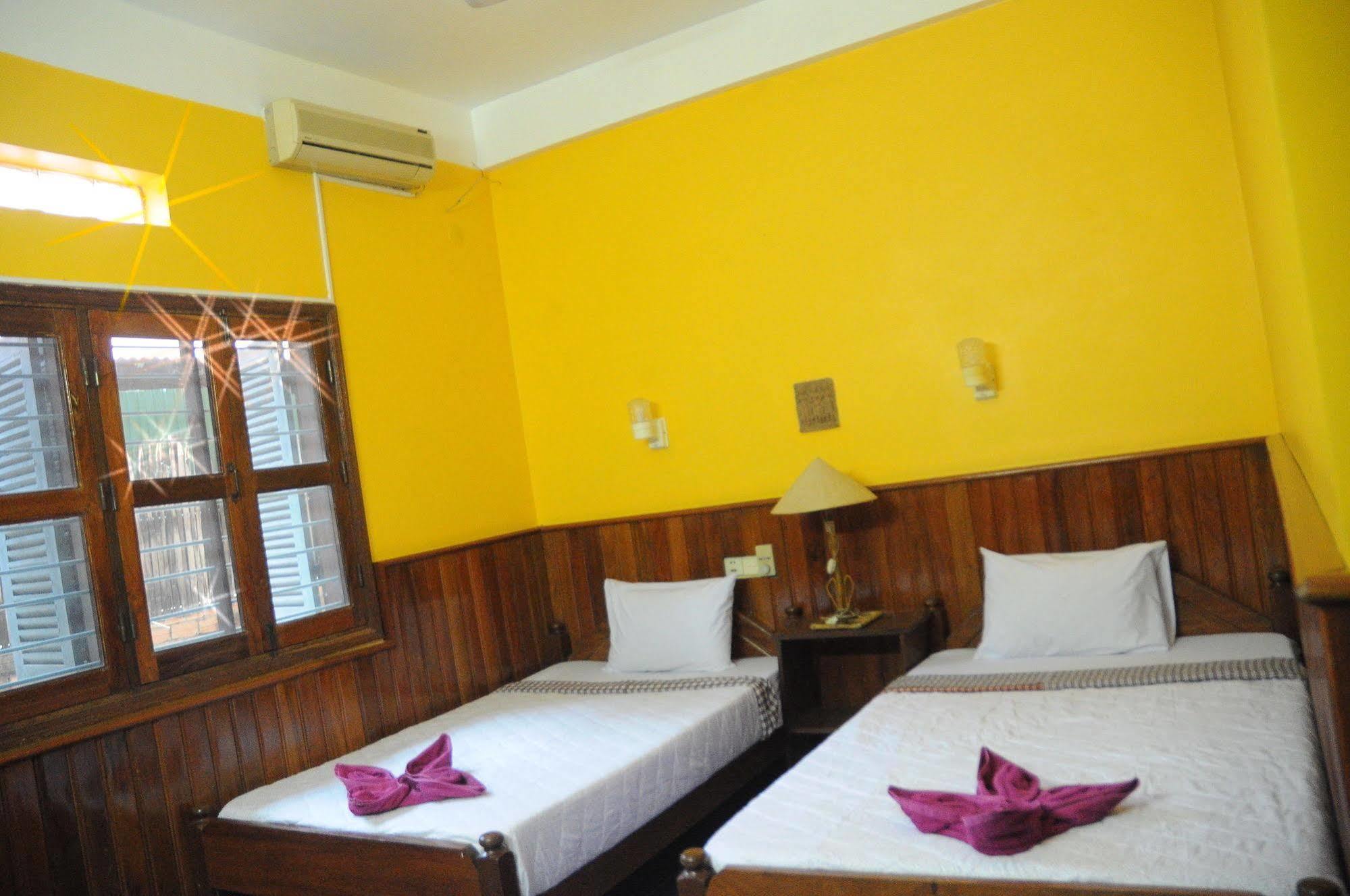 Big Lyna Villa Siem Reap Eksteriør billede